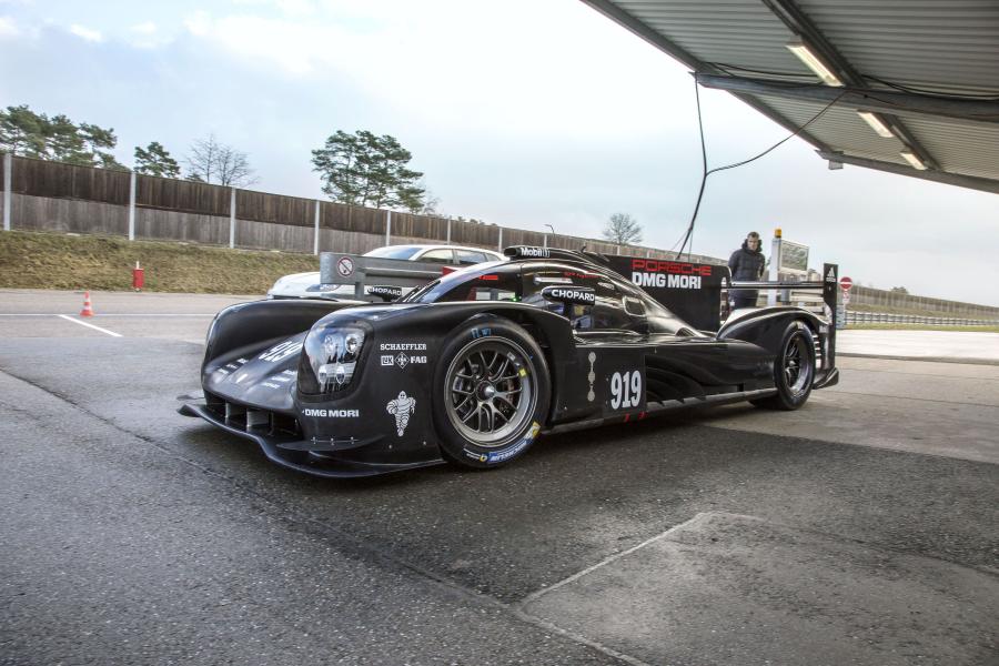  Porsche 919 Hybrid 2015 года  (фото 20 из 481)